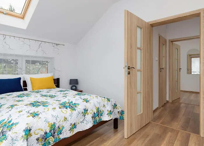 Zaciszny Dom Harald - Taras & Ogrod - Wyspa Wolin By Noclegi Renters